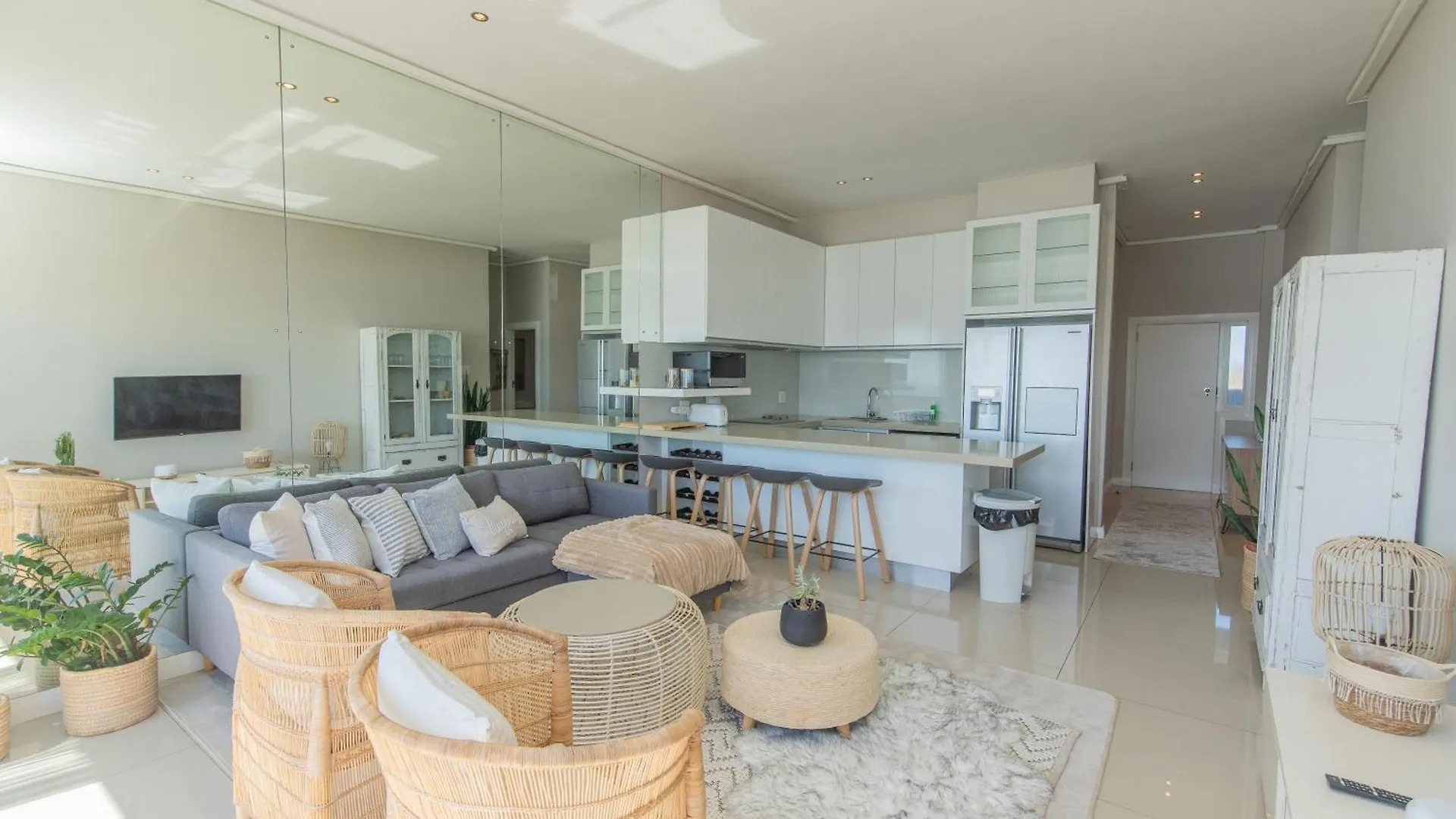 The Beach Door Summerstrand Port Elizabeth Apartment
