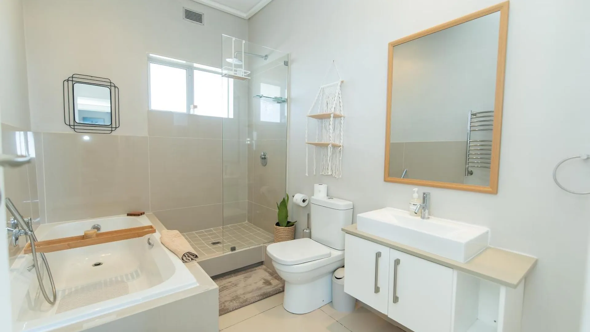 Apartment The Beach Door Summerstrand Port Elizabeth South Africa