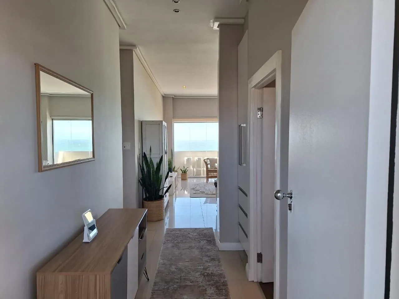 The Beach Door Summerstrand Port Elizabeth 0*,