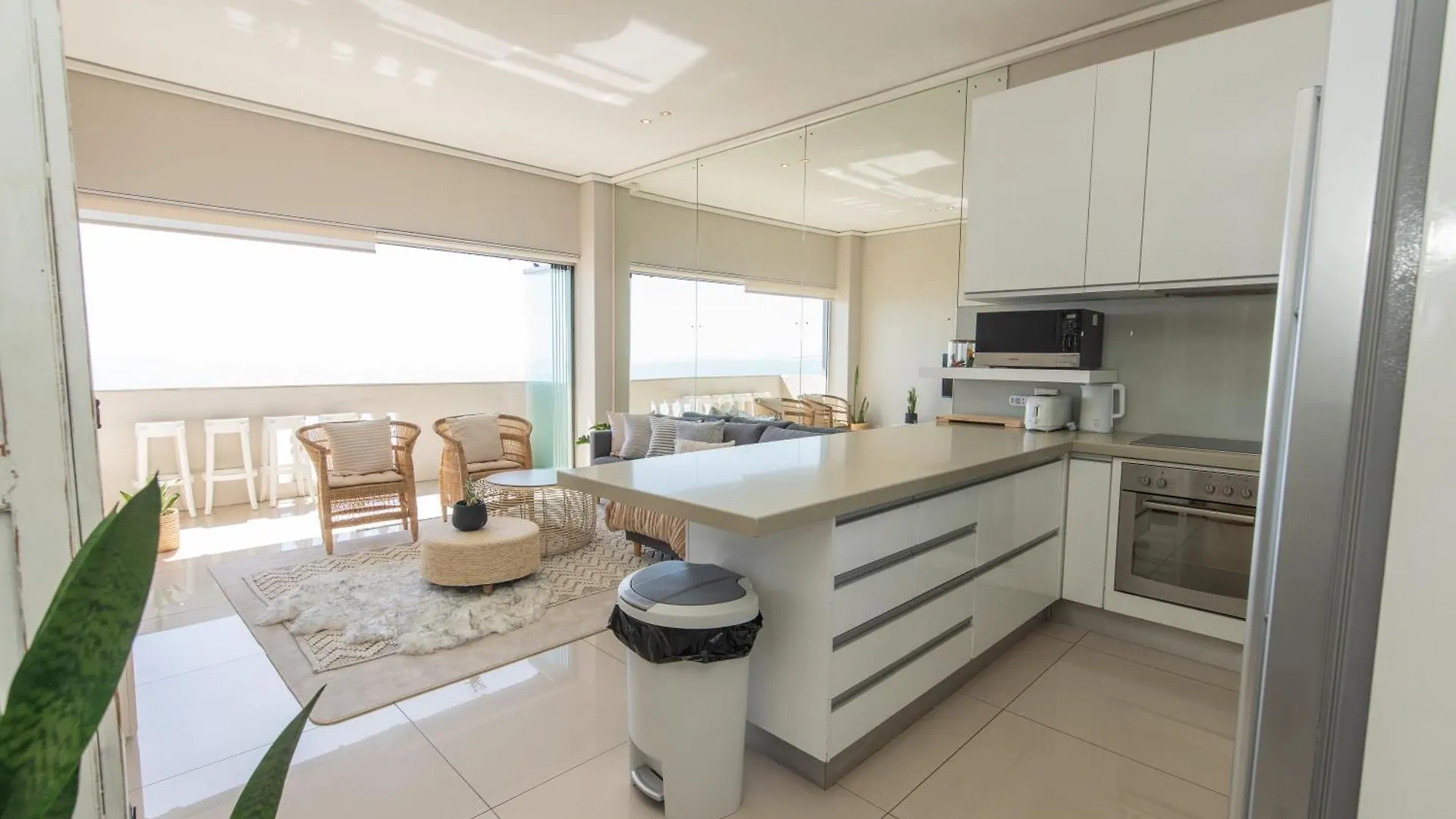Daire The Beach Door Summerstrand Port Elizabeth